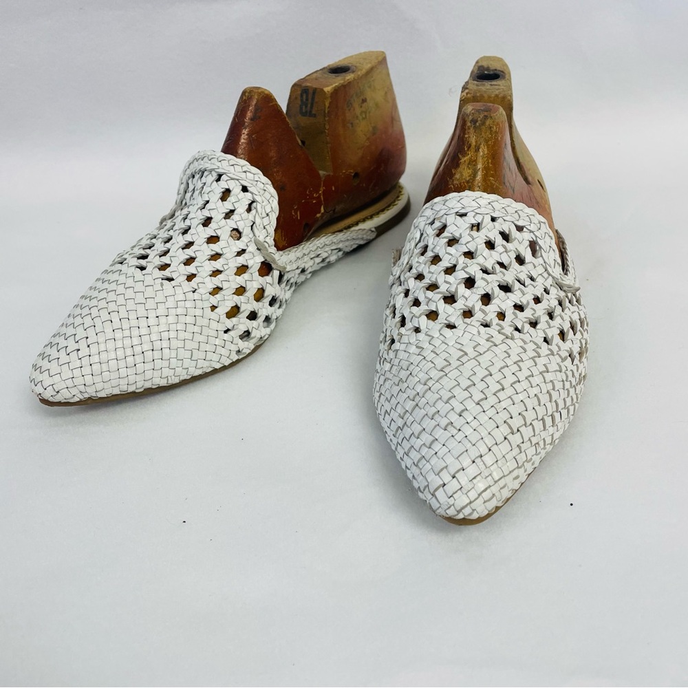 Sam Edelman Navya Braided Pointed toe mule flats white size 6.5